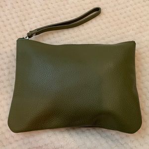 RARE Green Cuyana Leather Wristlet/Clutch - NWOT